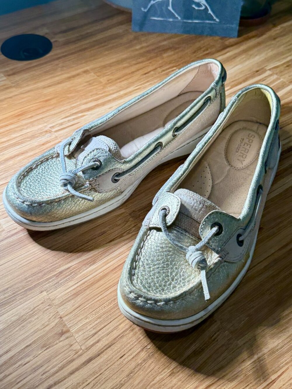 Sperry Gold Boat Shoes - 2-eyelet - gold/metallic on cream tweed - GUC - 7.5 wm